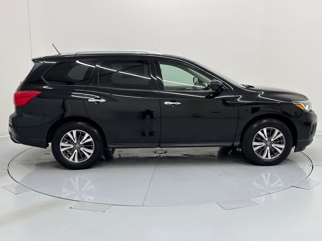 Used 2018 Nissan Pathfinder SV w/ SV Tech Package AWD/4WD image 6