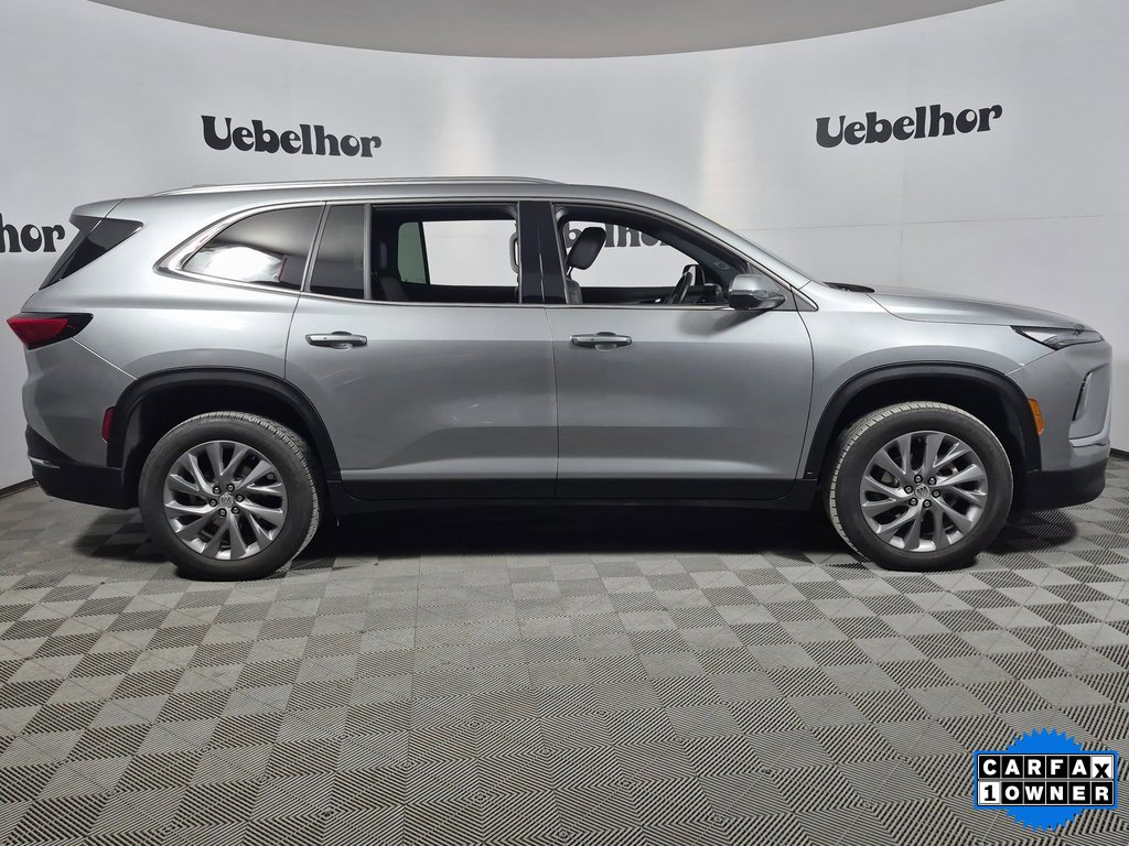 Certified 2025 Buick Enclave Preferred image 8
