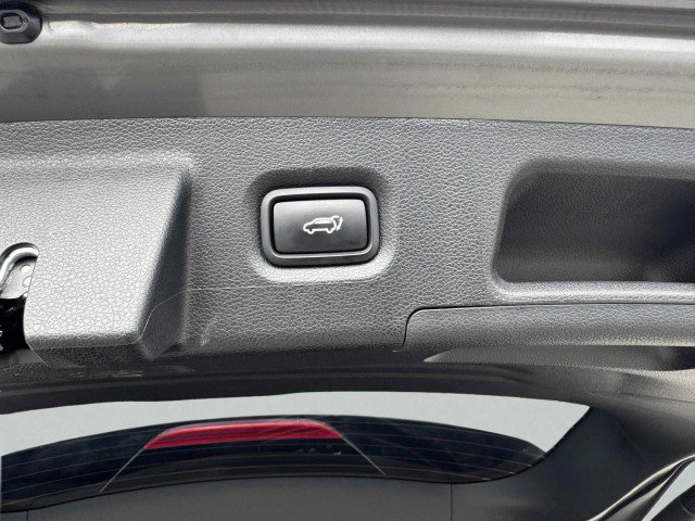 Used 2023 Hyundai Santa Fe XRT image 59