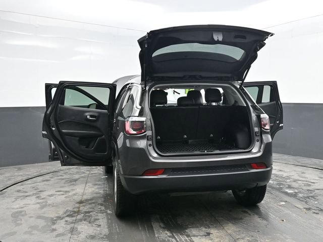 Used 2021 Jeep Compass Latitude AWD/4WD image 45