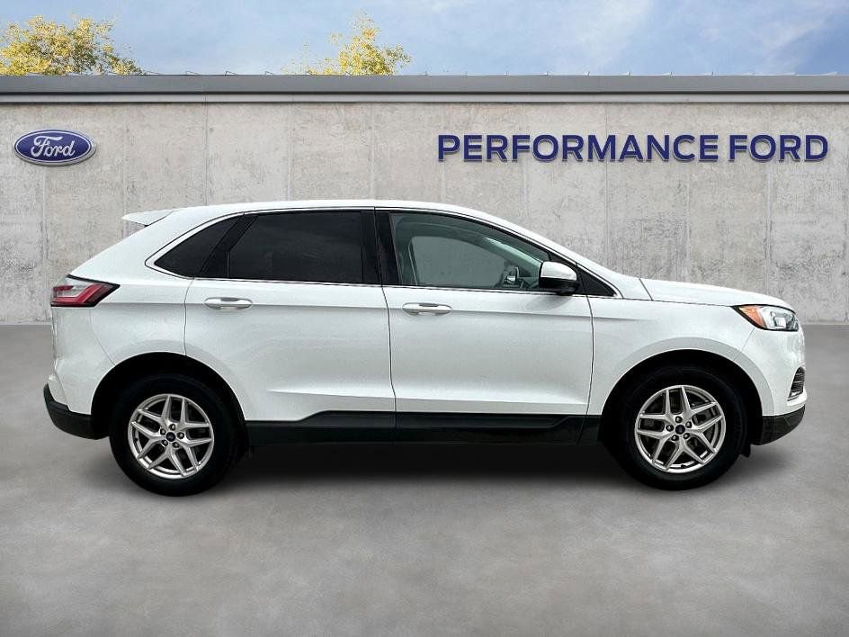 Used 2022 Ford Edge SEL image 5