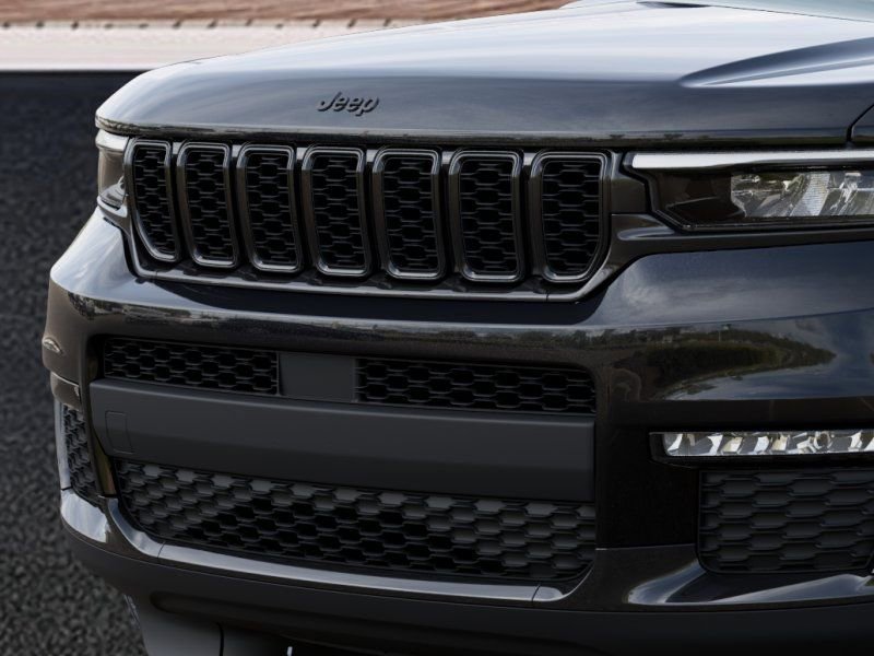 New 2025 Jeep Grand Cherokee L Limited w/ Black Appearance Package image 11
