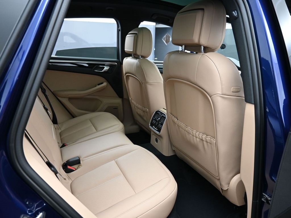 New 2026 Porsche Macan image 28