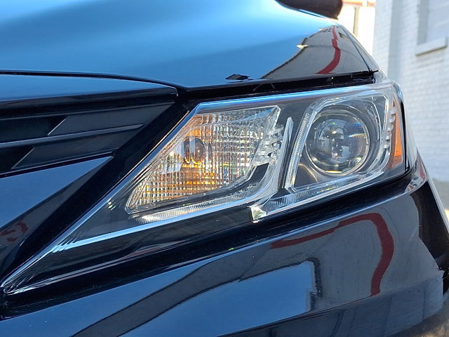 Used 2022 Toyota Camry LE w/ Carpet Mat Package (TMS) FWD image 9