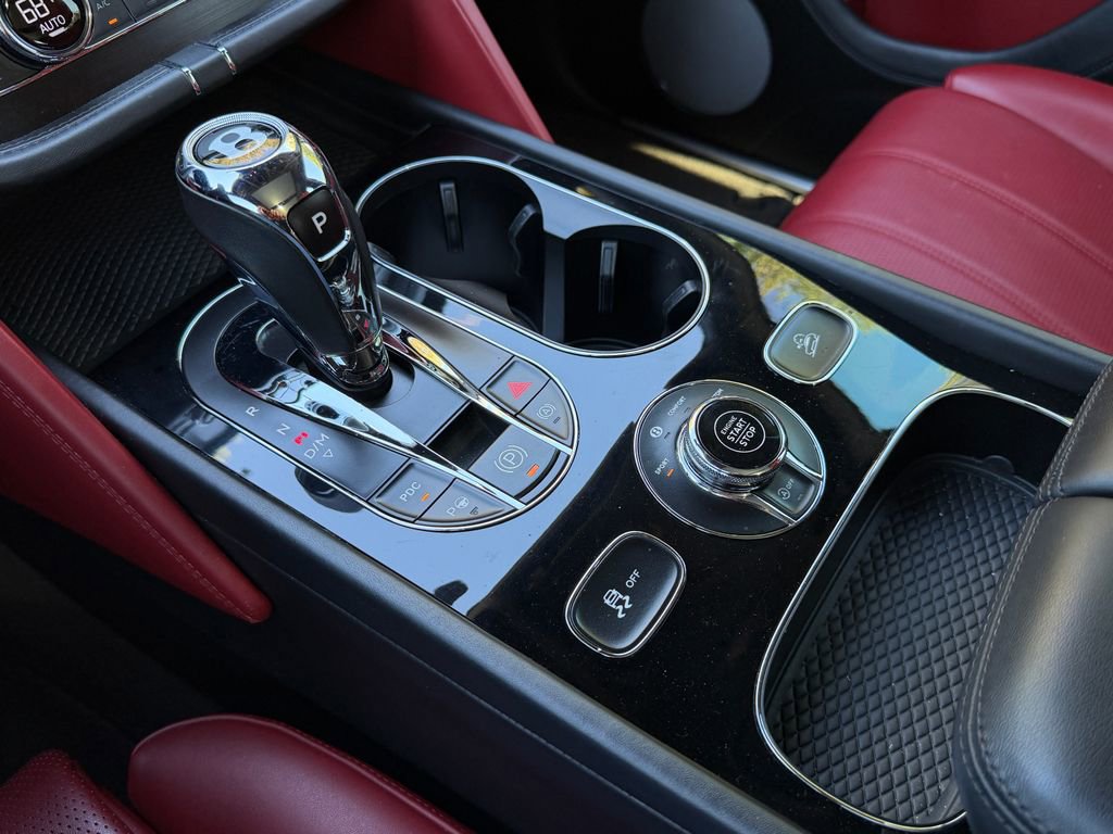 Used 2019 Bentley Bentayga AWD/4WD image 27