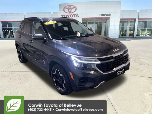 Used 2024 Kia Seltos EX image 2