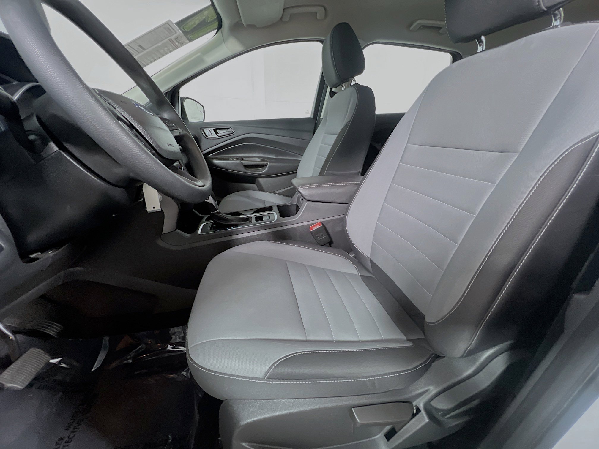 Used 2017 Ford Escape S image 15