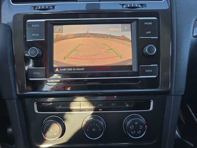 Used 2020 Volkswagen Golf 4-Door image 25