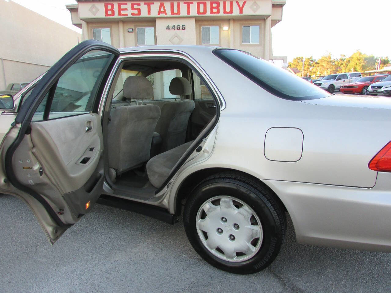 Used 2000 Honda Accord LX image 17