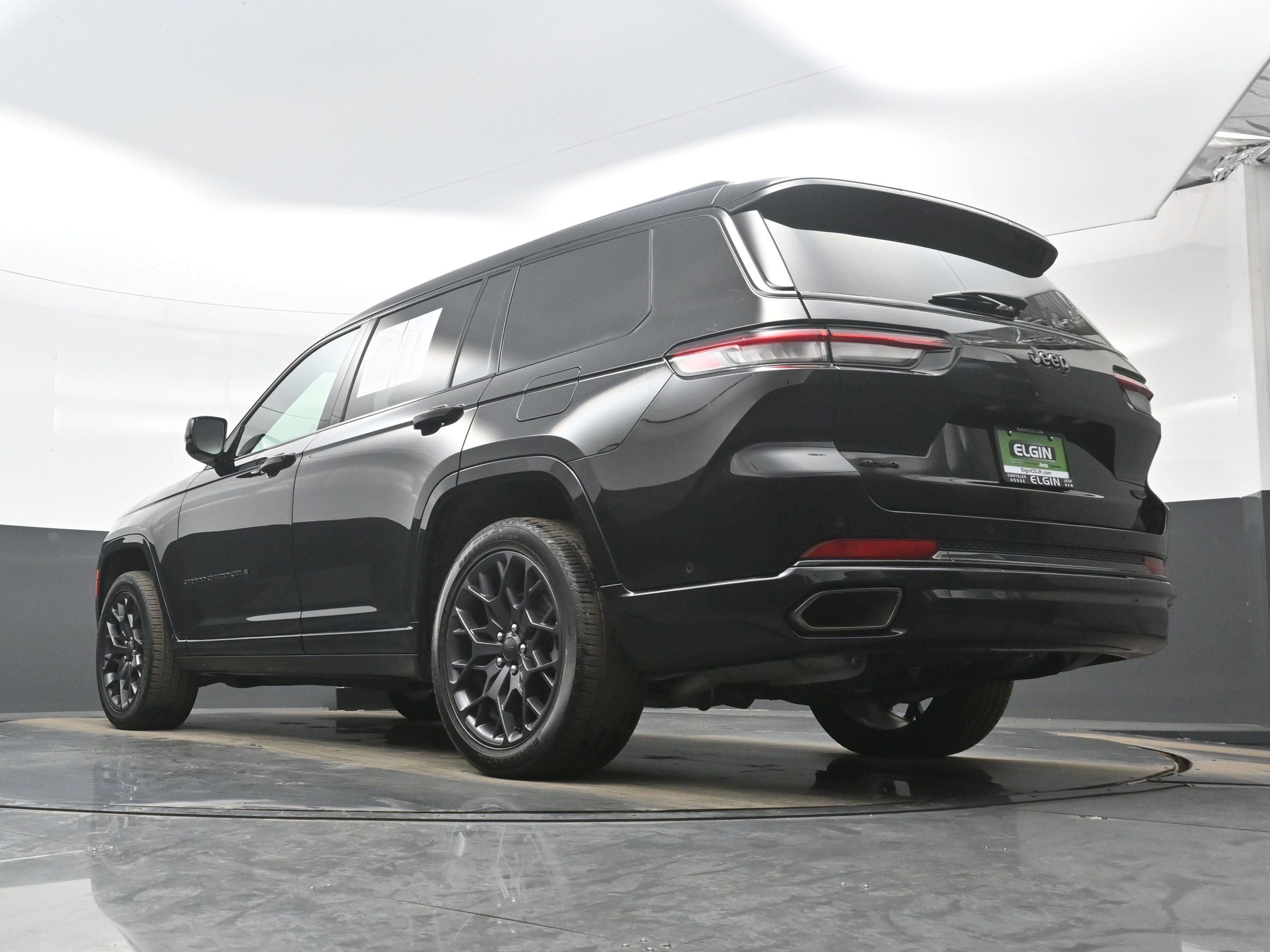 Used 2025 Jeep Grand Cherokee L Summit image 29