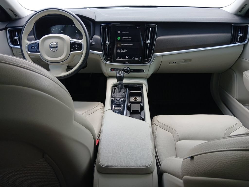 Used 2019 Volvo V90 T6 Cross Country w/ Advanced Package AWD/4WD image 10