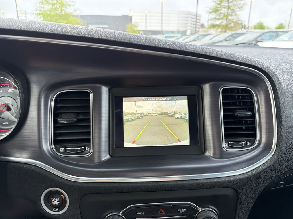 Used 2018 Dodge Charger SXT image 27