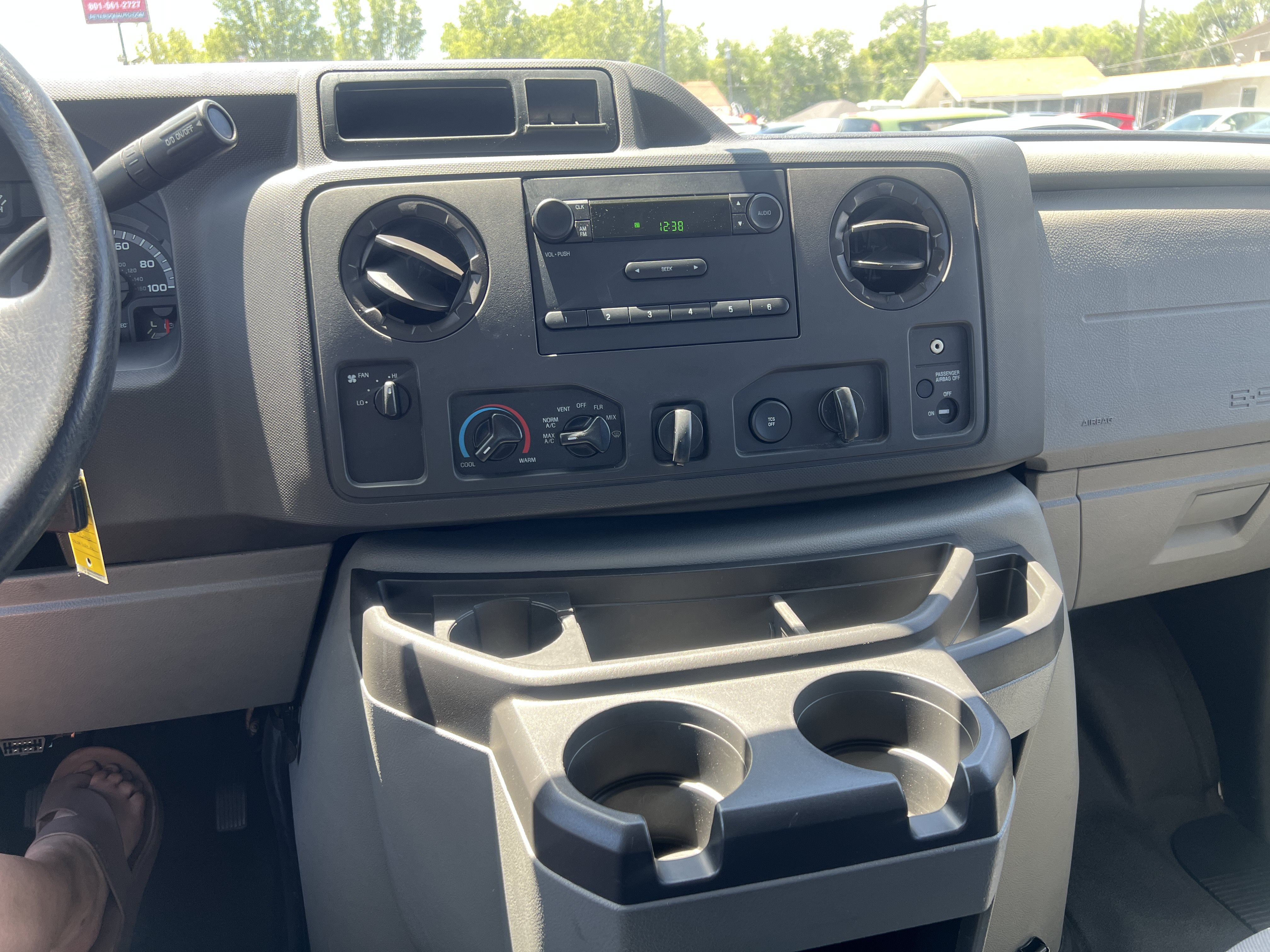 Used 2014 Ford E-250 and Econoline 250 w/ Power Group RWD image 19