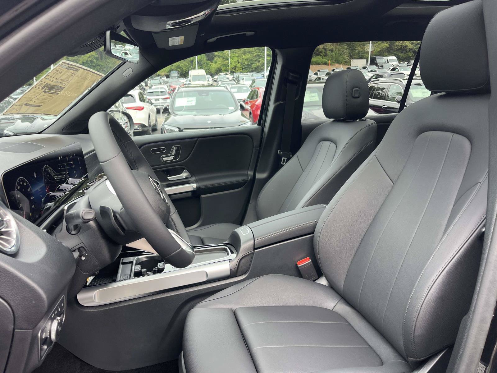 New 2026 Mercedes-Benz GLB 250 4MATIC image 29