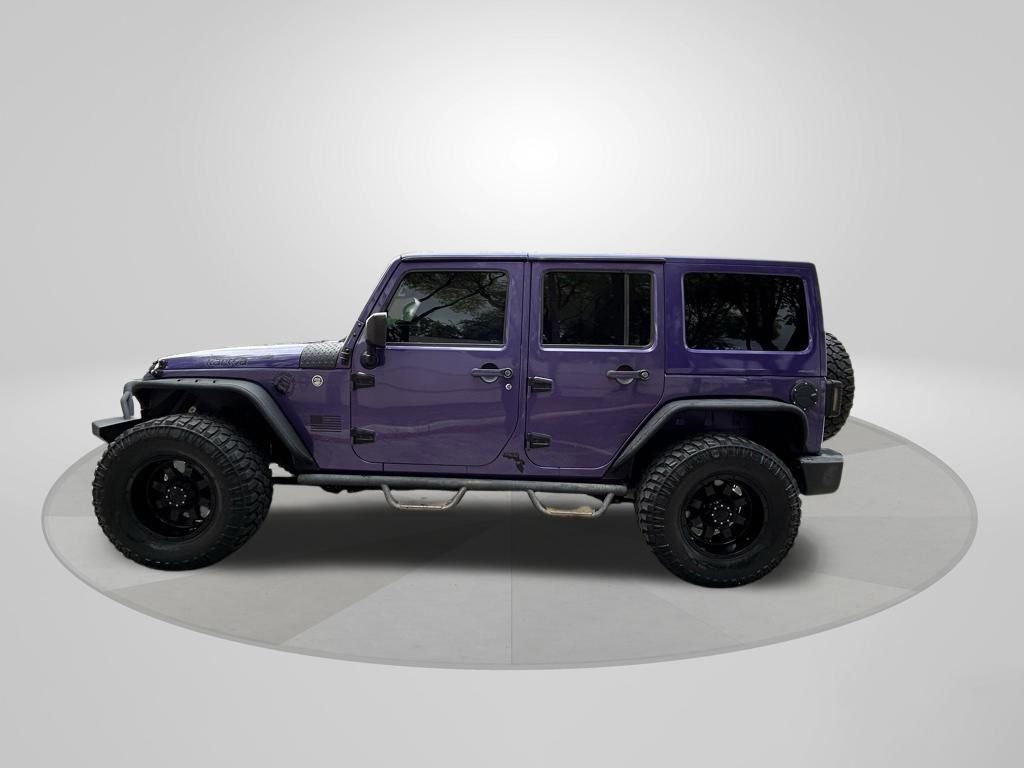 Used 2017 Jeep Wrangler Unlimited Rubicon w/ Connectivity Group AWD/4WD image 4