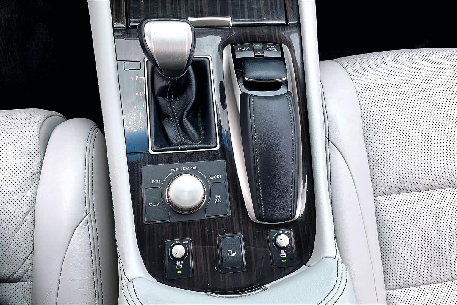 Used 2013 Lexus LS 460 w/ Comfort Pkg RWD image 33
