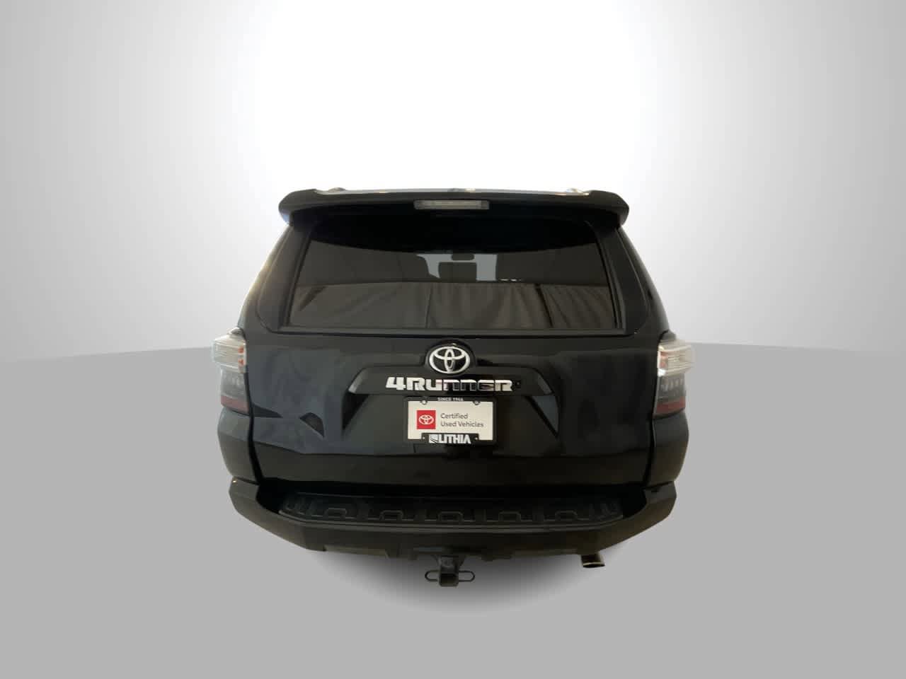 Used 2018 Toyota 4Runner SR5 AWD/4WD image 7