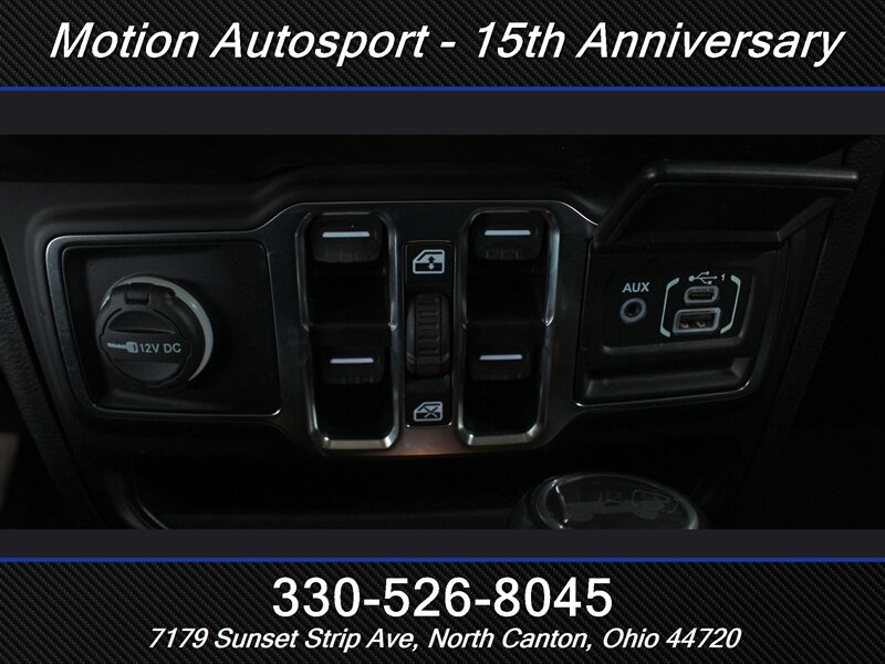Used 2022 Jeep Wrangler Unlimited Sahara AWD/4WD image 26