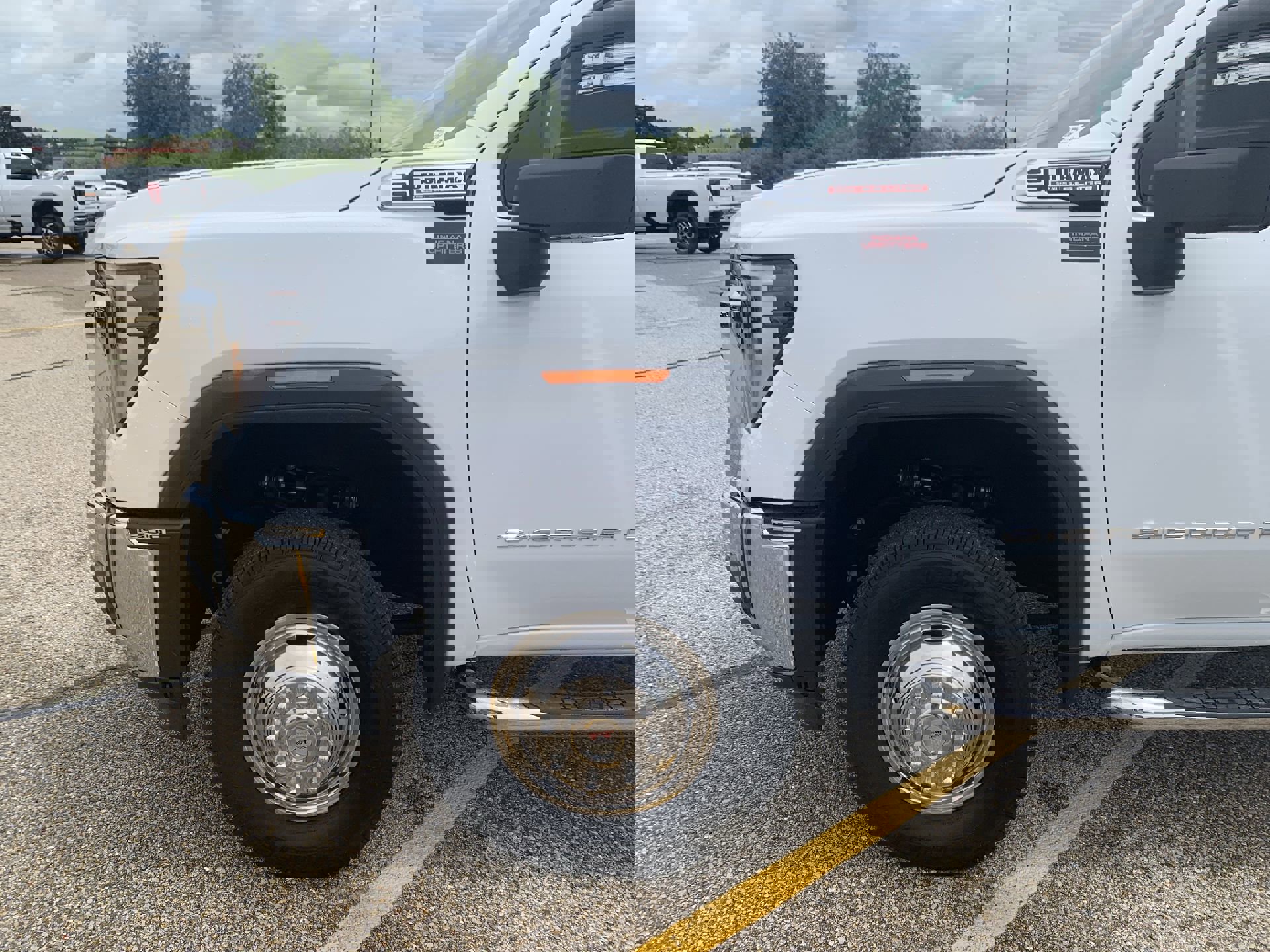 New 2024 GMC Sierra 3500 Pro w/ Fleet Convenience Package image 17