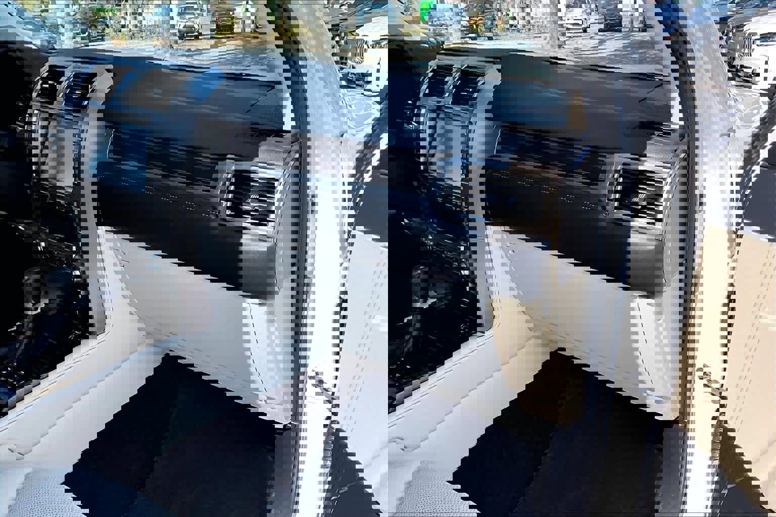 Used 2021 Lexus GX 460 Premium w/ Premium Package image 17