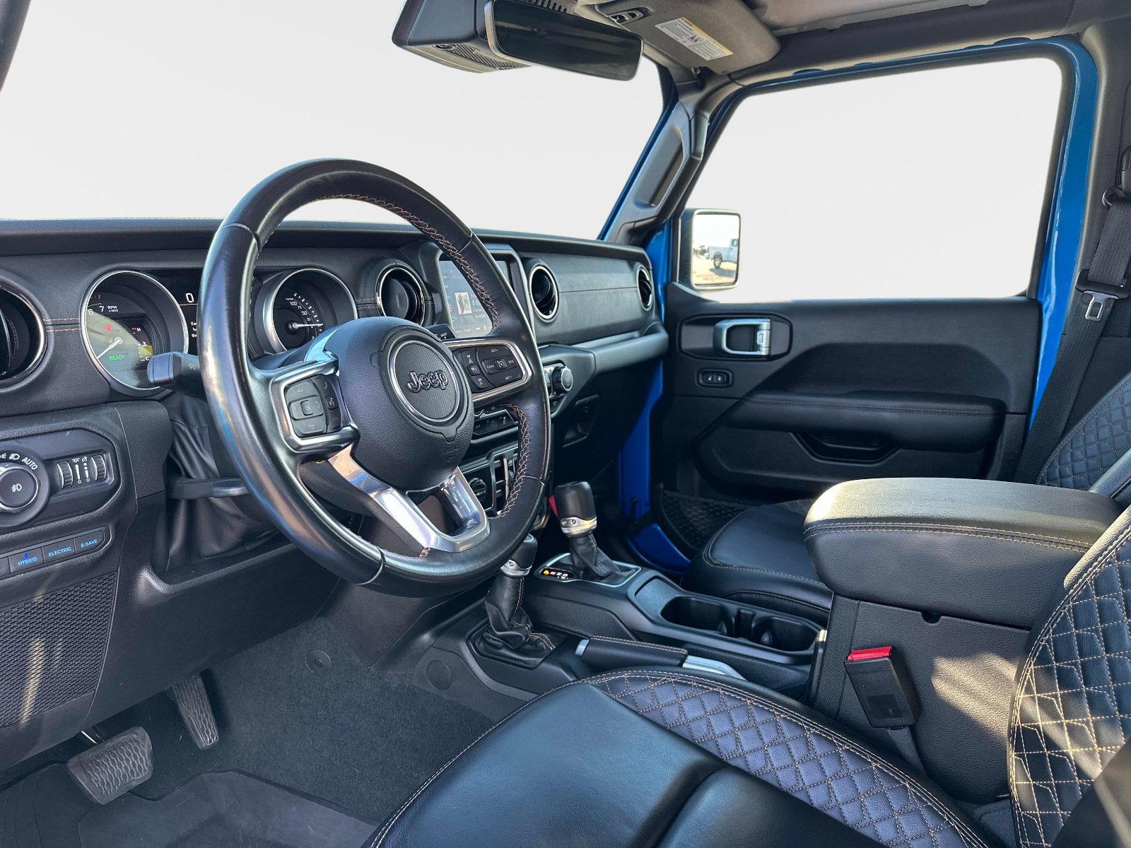 Certified 2022 Jeep Wrangler Unlimited Sahara image 32