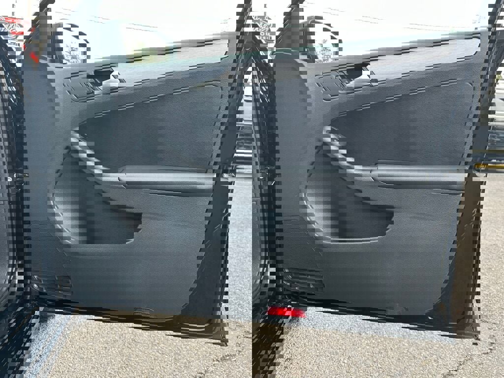 Used 2017 Volkswagen Jetta Sport w/ Jetta Sport Lighting Package image 26