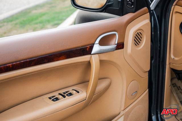 Used 2004 Porsche Cayenne Turbo AWD/4WD image 59