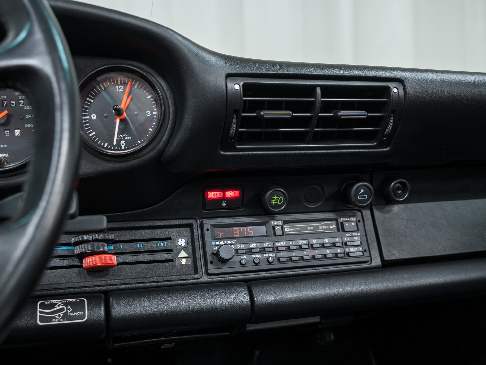 Used 1989 Porsche 911 Targa image 26