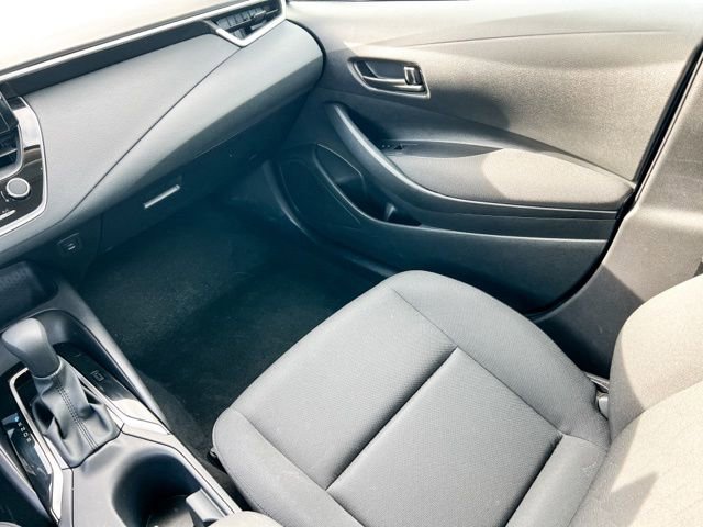 Used 2025 Toyota Corolla LE image 13