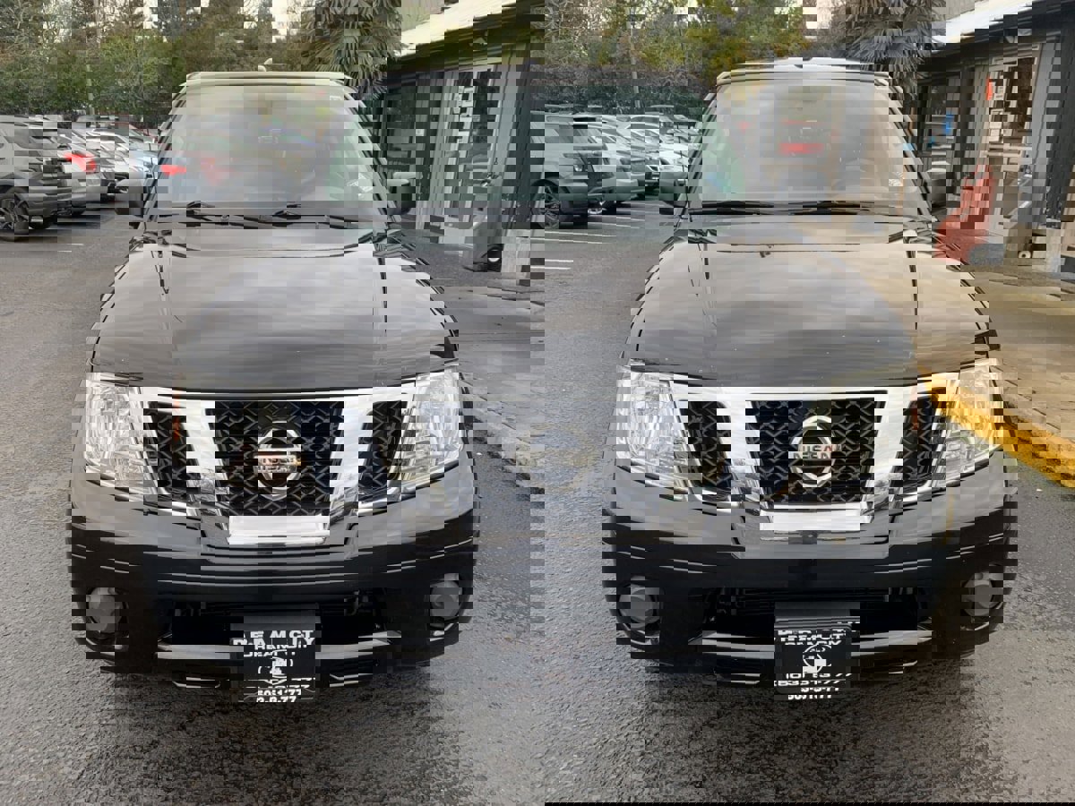 Used 2016 Nissan Frontier SV image 5