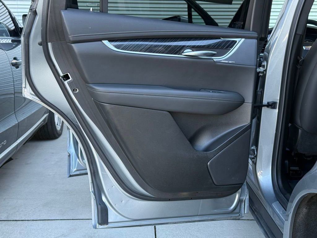 Used 2024 Cadillac XT6 Premium Luxury w/ LPO, Floor Liner Package image 24