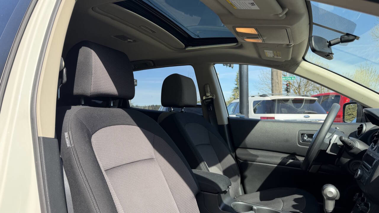 Used 2008 Nissan Rogue SL w/ Premium Pkg image 19