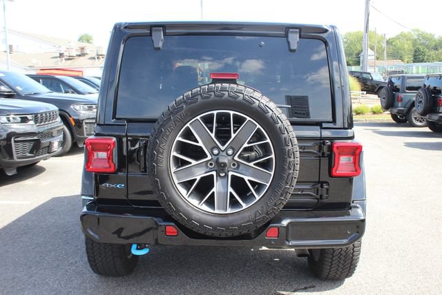 Used 2024 Jeep Wrangler High Altitude AWD/4WD image 30