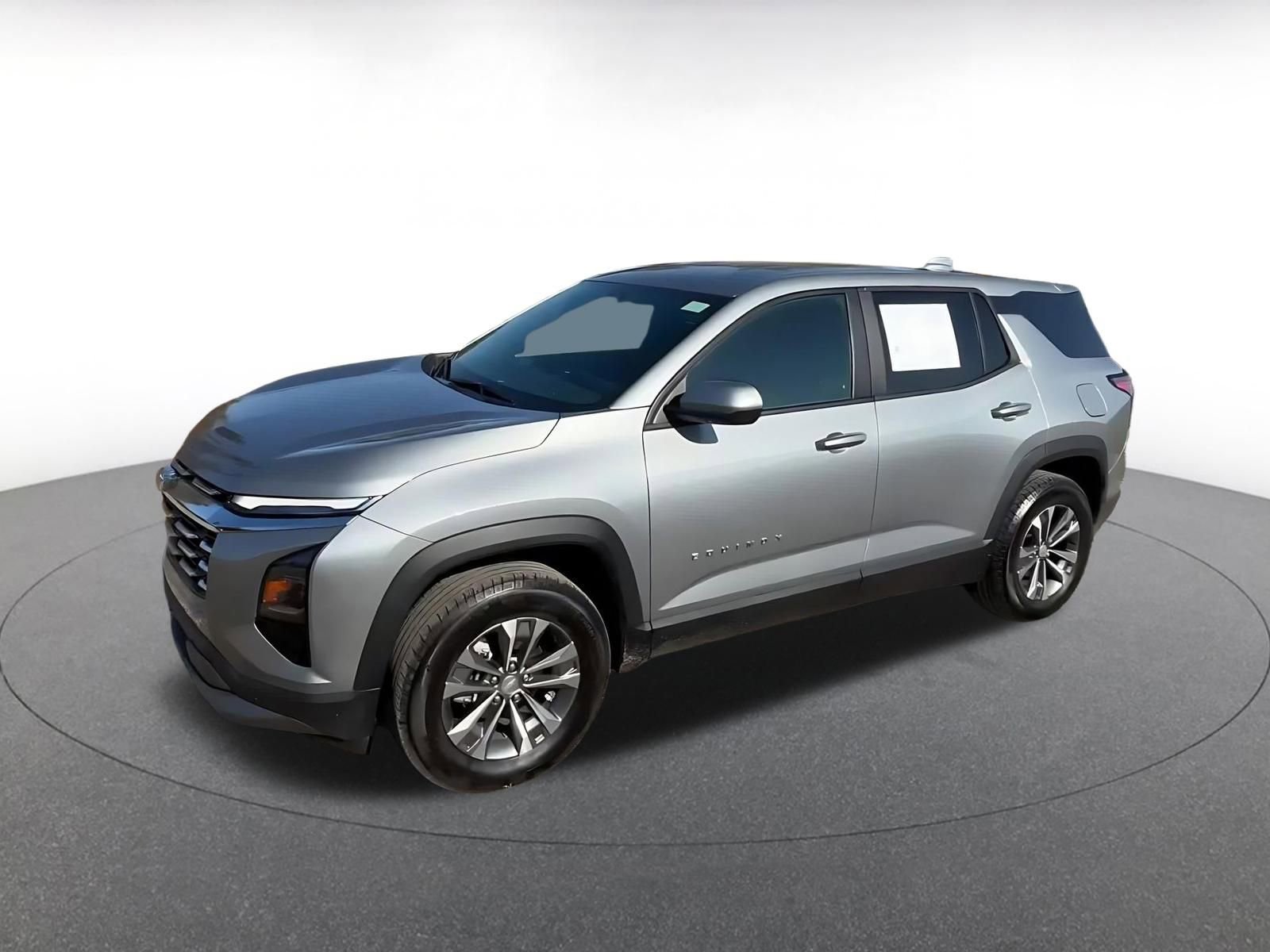 Used 2025 Chevrolet Equinox LT AWD/4WD image 8