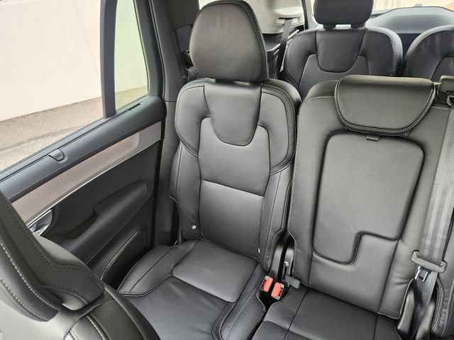 New 2026 Volvo XC90 T8 Ultra w/ Protection Package image 13