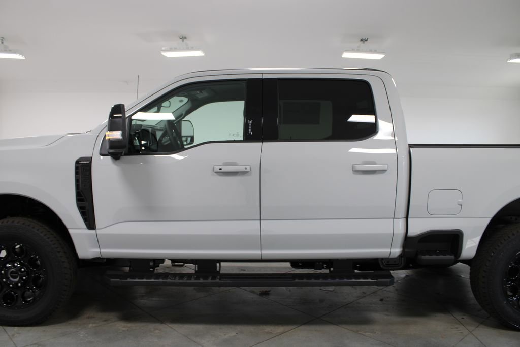 New 2026 Ford F250 Lariat w/ Black Appearance Package image 5