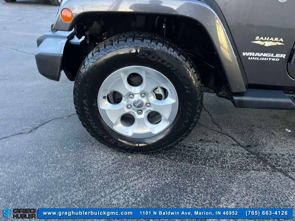 Used 2014 Jeep Wrangler Unlimited Sahara w/ Dual Top Group image 10