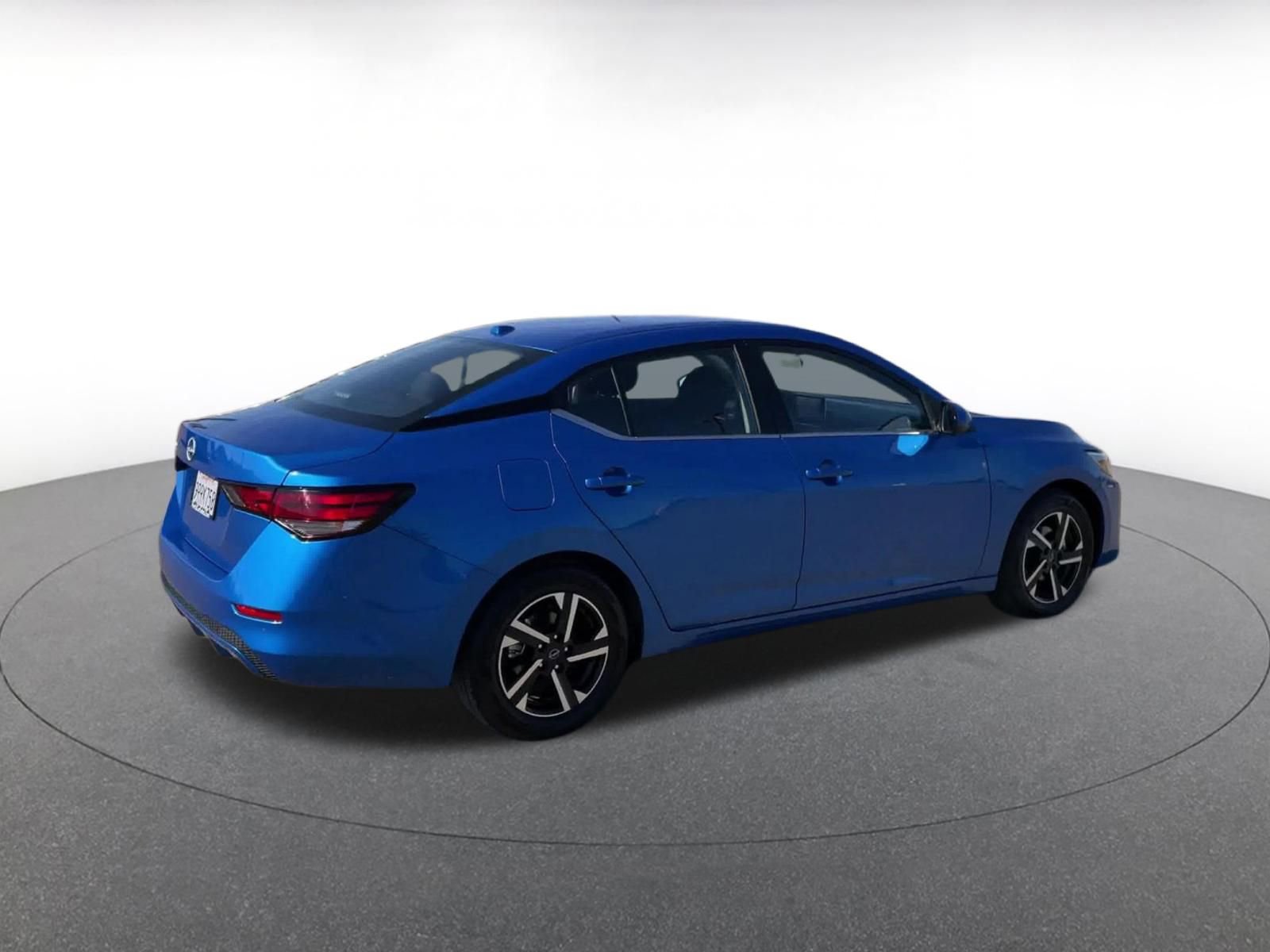 Used 2025 Nissan Sentra SV image 15