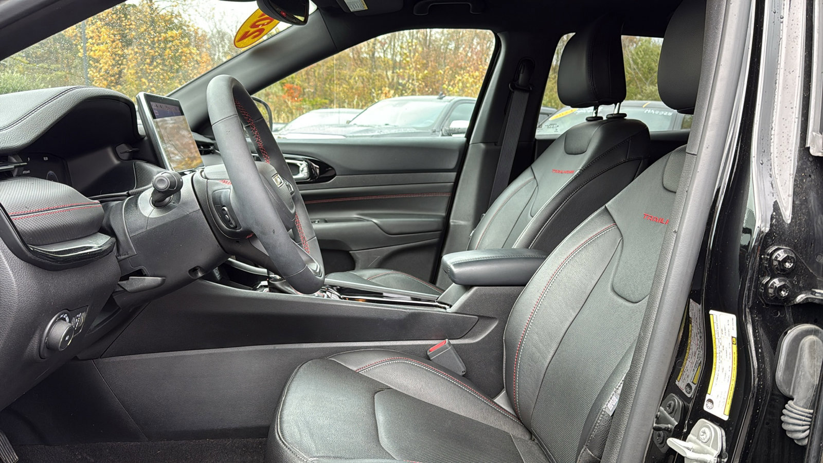 Certified 2024 Jeep Compass Trailhawk w/ Trailhawk Elite Group image 13