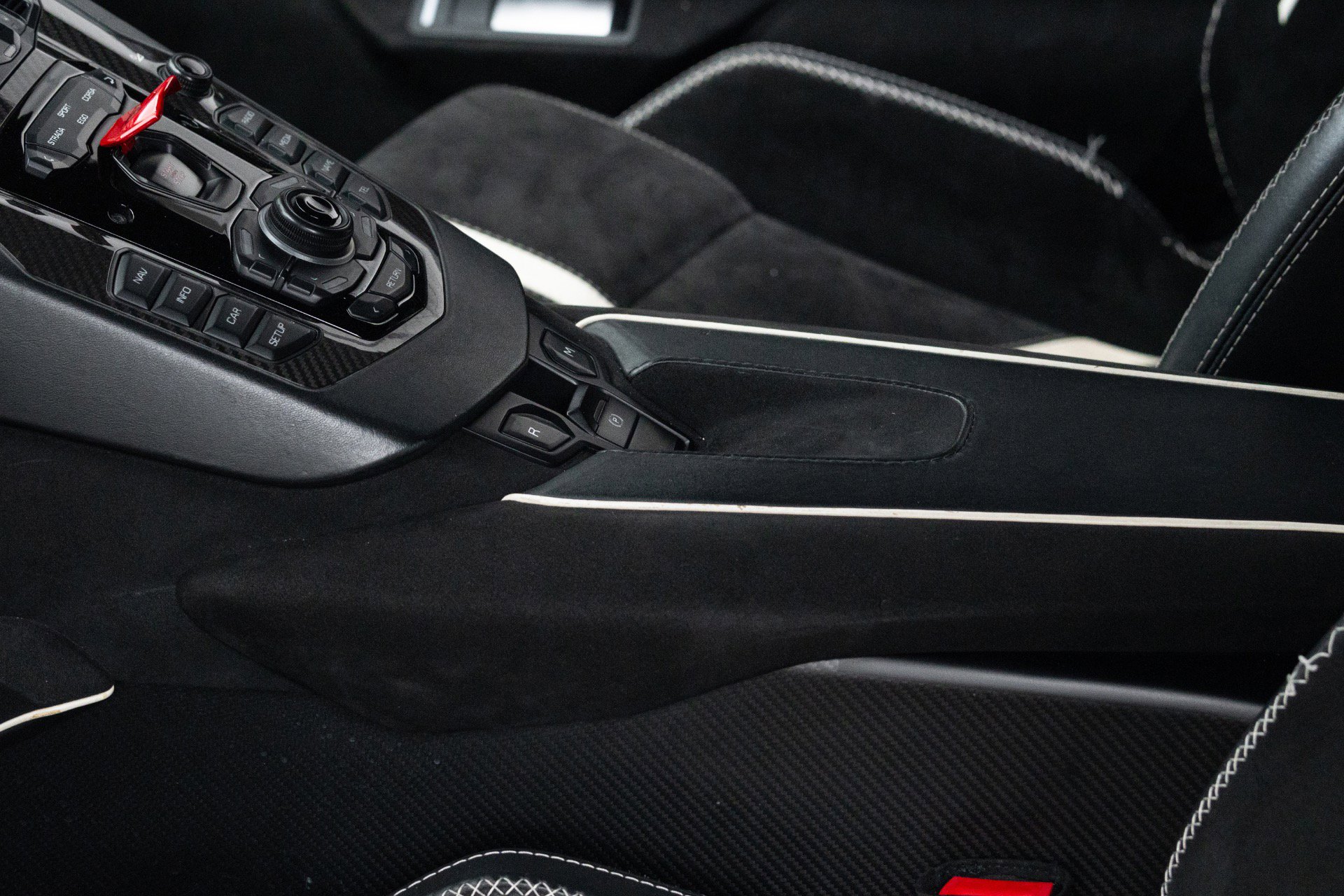 Used 2021 Lamborghini Aventador SVJ AWD/4WD image 54