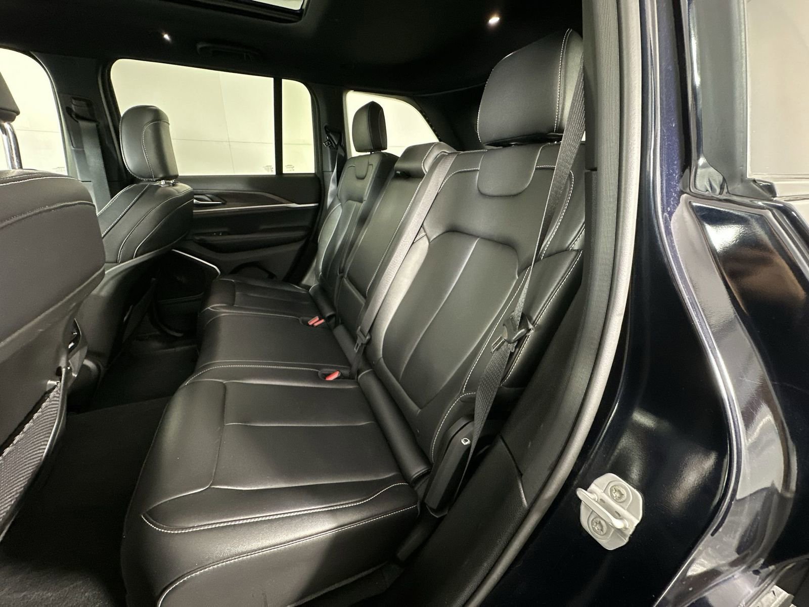 Used 2024 Jeep Grand Cherokee Limited 4xe image 23