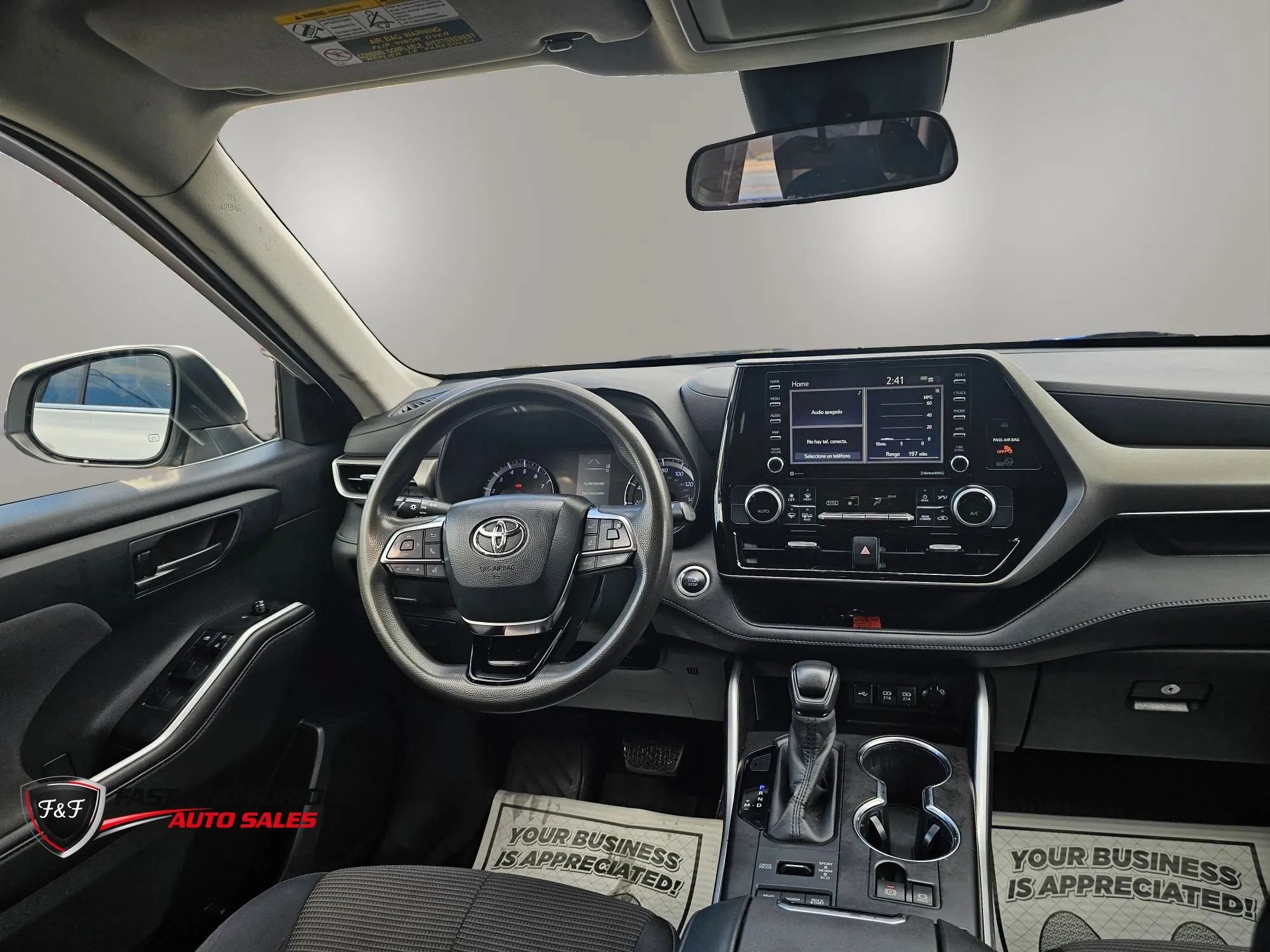 Used 2020 Toyota Highlander L AWD/4WD image 17