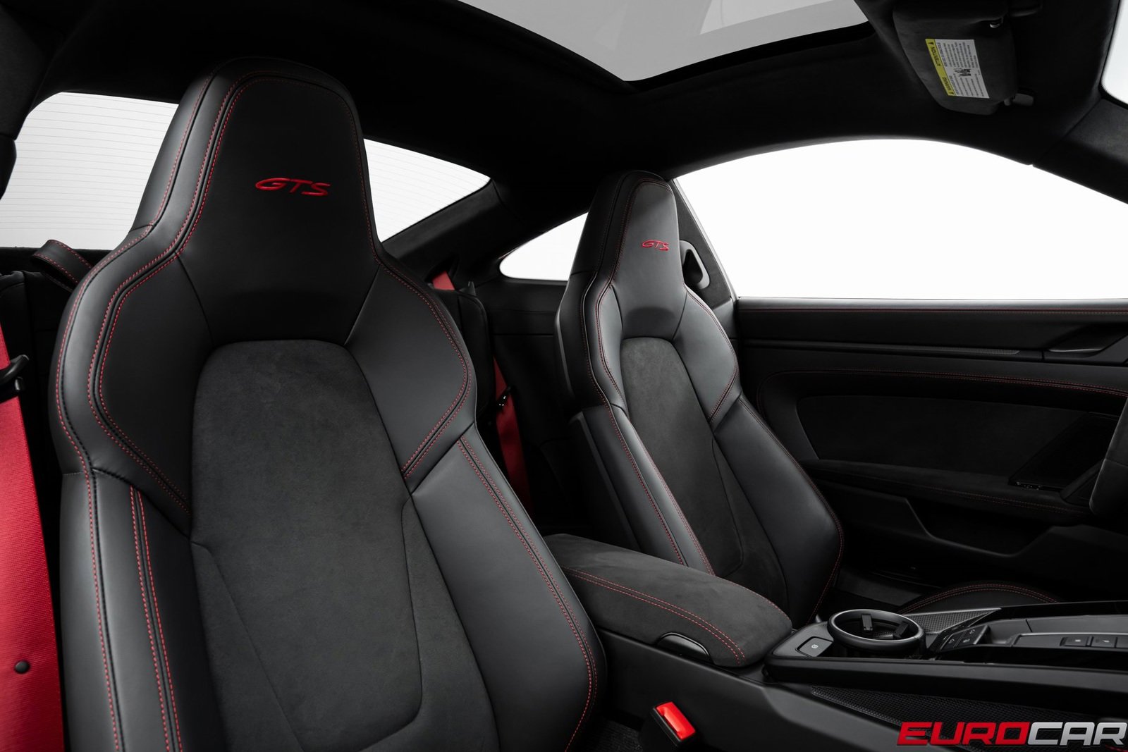 Used 2024 Porsche 911 Carrera GTS w/ Premium Package image 38