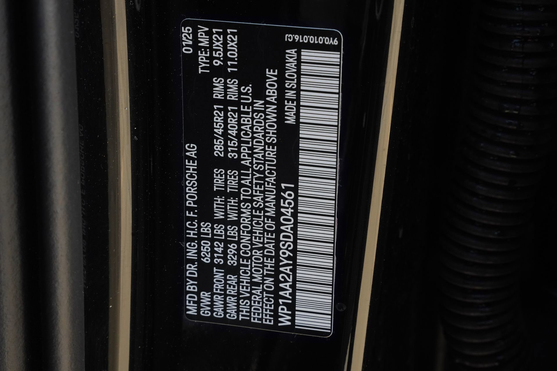 Used 2025 Porsche Cayenne image 29