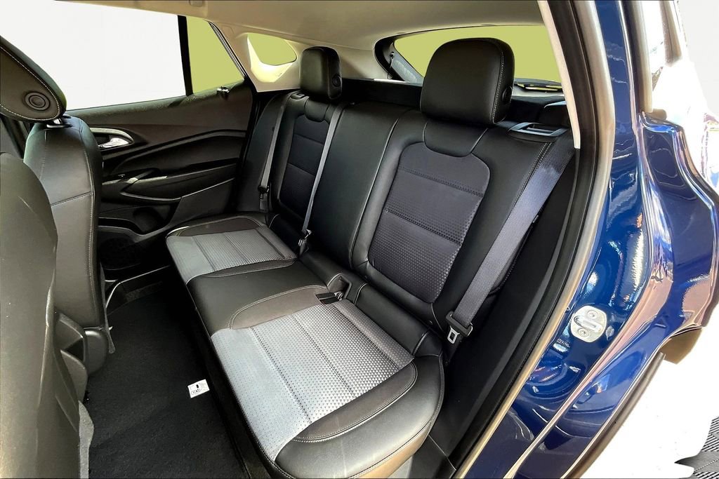 Used 2024 Chevrolet Trax LT w/ Driver Confidence Package image 28