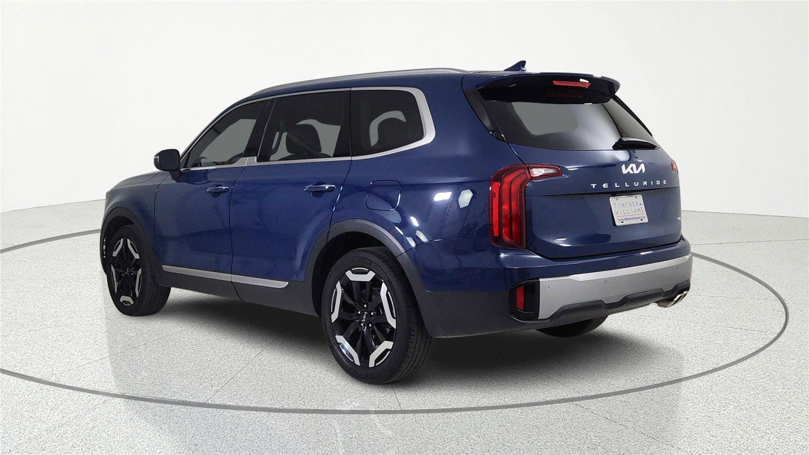 Used 2025 Kia Telluride S image 3