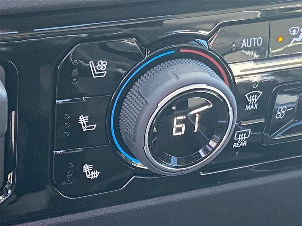 New 2026 Chevrolet Silverado 1500 LTZ w/ LTZ Premium Package image 17