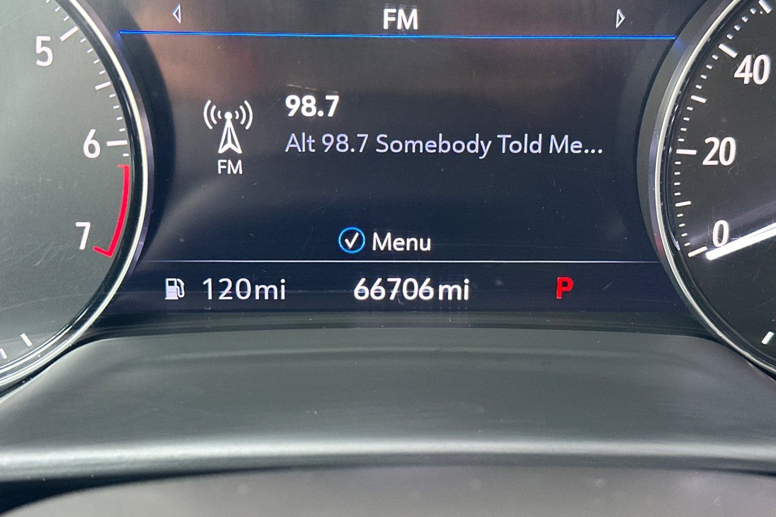 Certified 2022 Buick Envision Avenir w/ Technology Package II image 36