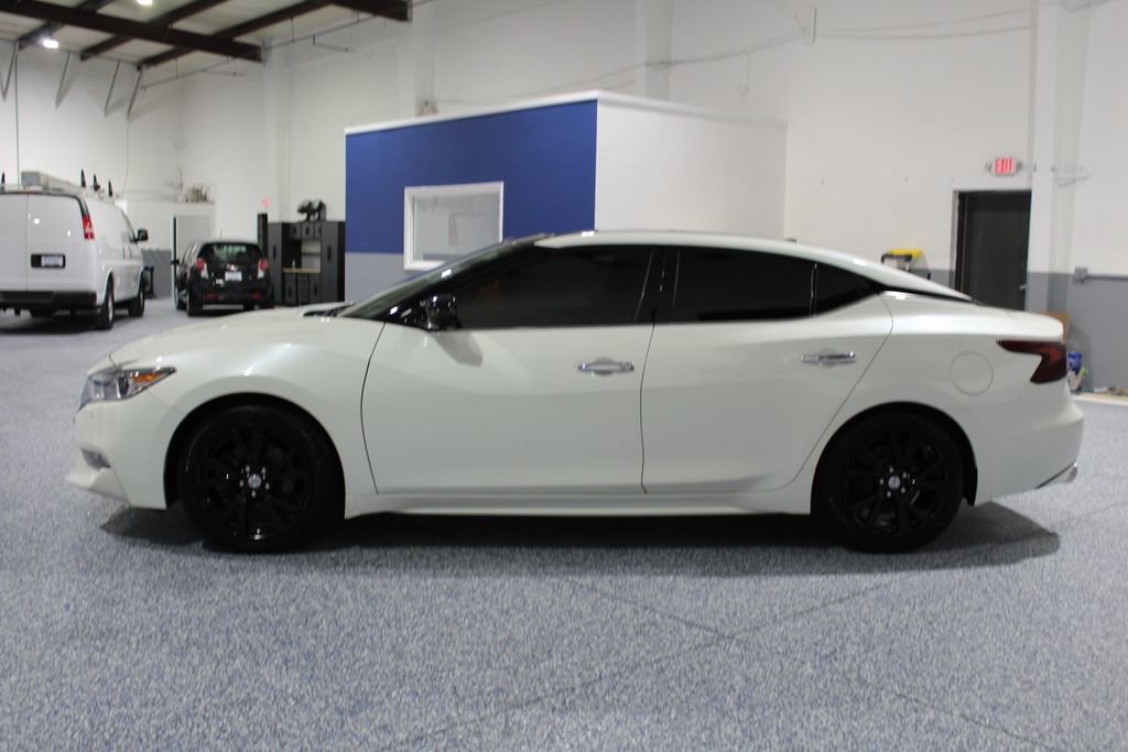 Used 2018 Nissan Maxima Platinum image 5