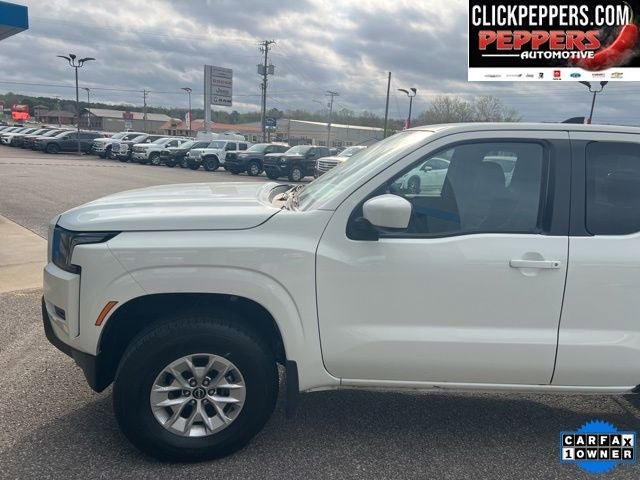Used 2024 Nissan Frontier SV w/ Technology Package image 2